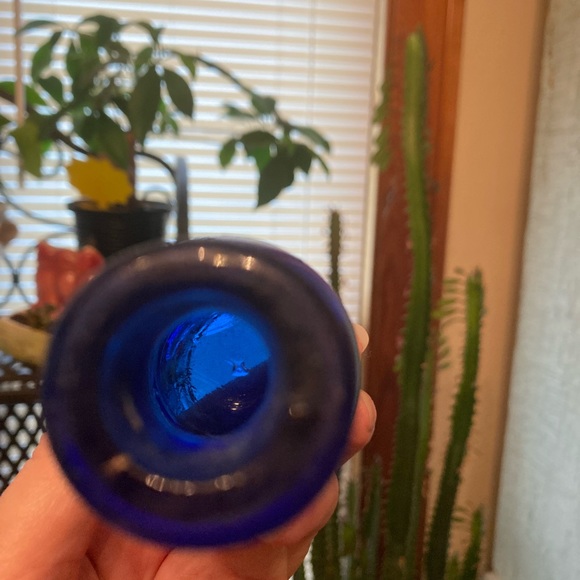 Beautiful Cobalt Blue Antique Medicine Bottle - Picture 8 of 10